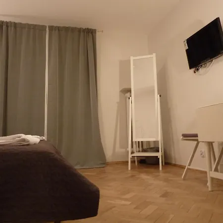 Koro De Varsovio - Ciasna 10 * Warsaw